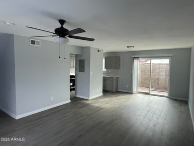 2309 N 28th St unit 4, Phoenix, AZ 85008 - photo 3