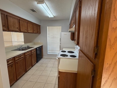 1610 Hazelwood St unit A, Conroe, TX 77301 - photo 5