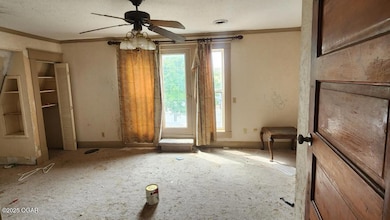 111 W Walnut St, Columbus, KS 66725 - photo 6