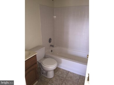 413 Poplar St, Darby, PA 19023 - photo 4