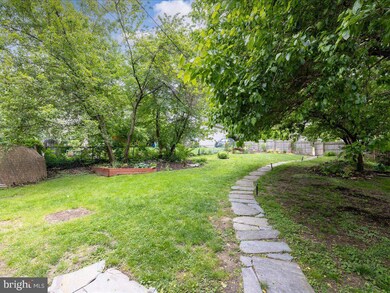 2911 Gibbons Ave, Baltimore, MD 21214 - photo 4