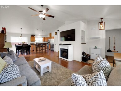 35 Almond Way, Creswell, OR 97426 - photo 3