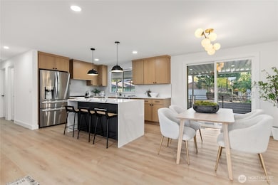 9548 3rd Ave NW, Seattle, WA 98117 - photo 5