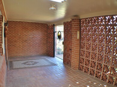 3947 N Tyndall Ave, Tucson, AZ 85719 - photo 4