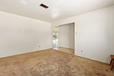1043 Helms Rd, Houston, TX 77088 - photo 4