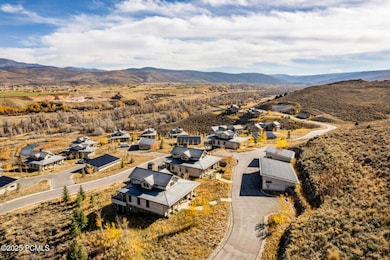 002_003_005_033_033_7515_east_stardust_c