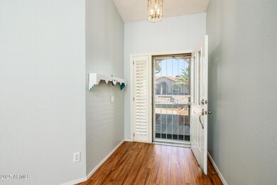 1538 E Peach Tree-6669-Edit