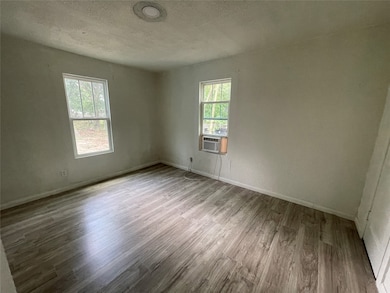 4602 Leffingwell St, Houston, TX 77026 - photo 4