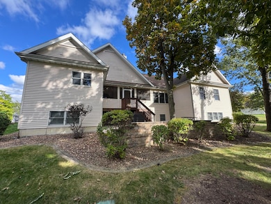 775 Quinlan Ct, Crown Point, IN 46307 - photo 6