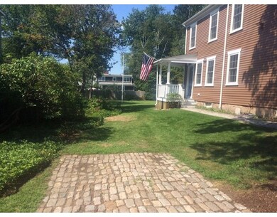 21 North St, Mattapoisett, MA 02739 - photo 2