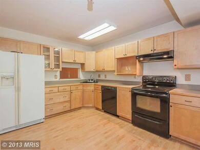 5953 Cedar Fern Ct, Columbia, MD 21044 - photo 2