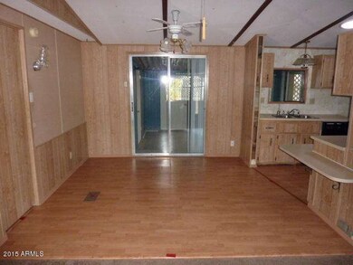 023-518221 Dining room additional view