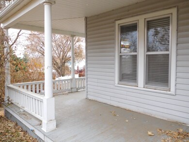 303 NW Ellis Ave, Pendleton, OR 97801 - photo 4