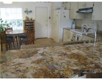 8203 Chelsworth Dr, Orlando, FL 32835 - photo 5