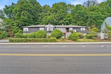 577 Grove St, Worcester, MA 01605 - photo 3