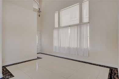 2554 Regency Cove Ct, Las Vegas, NV 89121 - photo 5