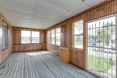 1000 16th Ave, Rock Island, IL 61201 - photo 3