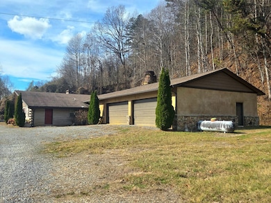 6765 Airport Rd, Andrews, NC 28901 - photo 7