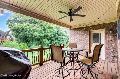 11109 Radleigh Ln, Louisville, KY 40291 - photo 4