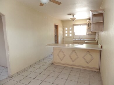 341 S 10th Ave, Yuma, AZ 85364 - photo 6