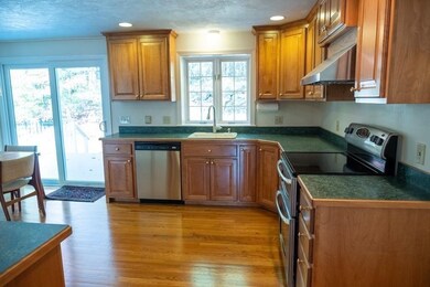 16 Bubbling Brook Rd, Franklin, MA 02038 - photo 5