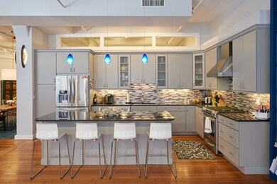 134 Beach St unit 2A, Boston, MA 02111 - photo 6