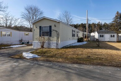 11 Hunter Blvd, Londonderry, NH 03053 - photo 2