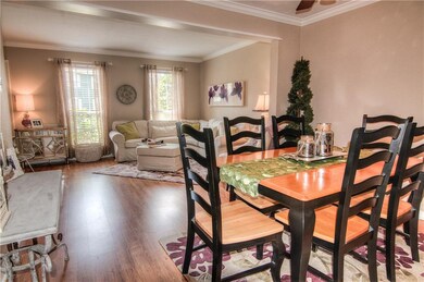 Living/dining View 3