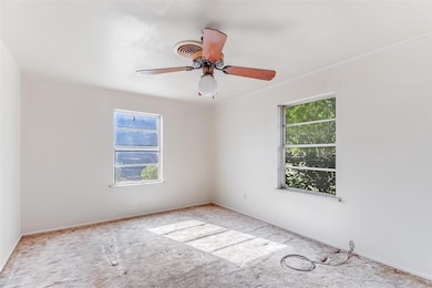 1012 N Water St, Burnet, TX 78611 - photo 6