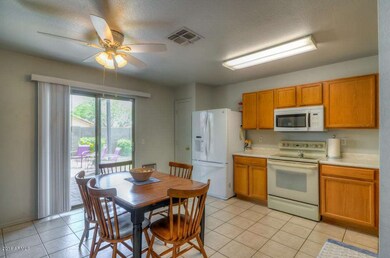 Kitchen (1)-SMALL