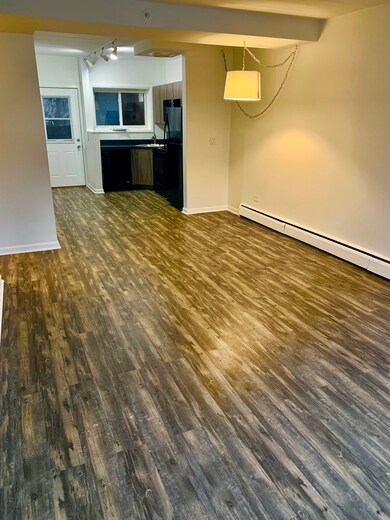 1307 College Ave unit 207, Wheaton, IL 60187 - photo 5