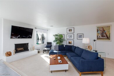 1715 Silver Mesa Way, Las Vegas, NV 89169 - photo 6