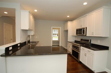 3 Crab Tree Ct unit 23, Merrimack, NH 03054 - photo 2