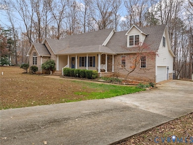 10525 Dutchess Ln, Amelia Court House, VA 23002 - photo 2