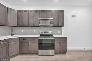 1135 W Venango St, Philadelphia, PA 19140 - photo 6