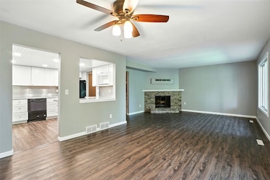 1759 Applewood Place NE, Cedar Rapids, IA 52402 - photo 4