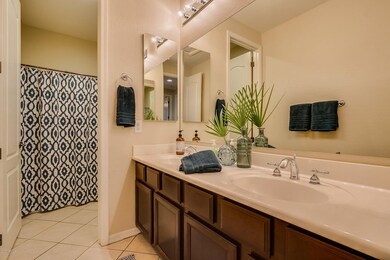 894 E Mead Dr, Chandler, AZ 85249 - photo 6