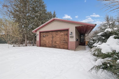 542 5th Ave SW, Cambridge, MN 55008 - photo 2