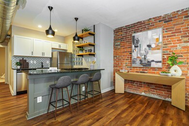 974 N High St Unit A-14