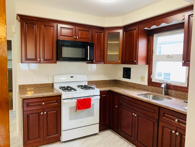 53 Spratt Ave, Staten Island, NY 10306 - photo 2