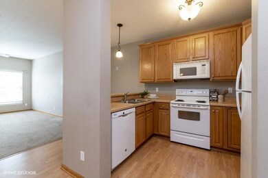 05_2435-Aspen-Road_Unit-103_2005_Web