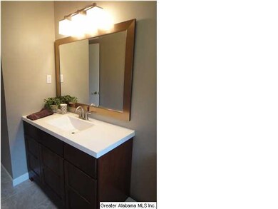 EVERYTHING IN THIS BATHROOM IS PERFECT!