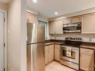 15805 Waynita Way NE unit D203, Bothell, WA 98011 - photo 7