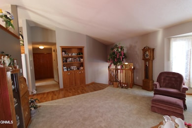 304 Napa Loop, Bismarck, ND 58504 - photo 7