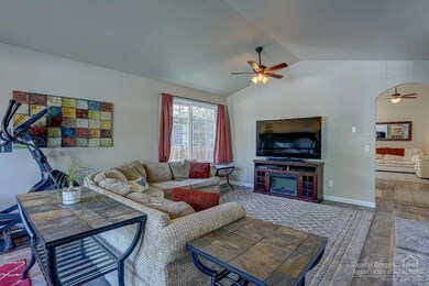 2877 NE Hidden Brook Place, Bend, OR 97701 - photo 3