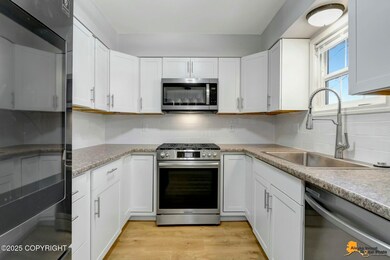 8500 Crystal St, Anchorage, AK 99502 - photo 5