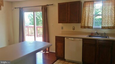 4005 Cross St, Halethorpe, MD 21227 - photo 4