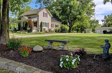 11861 Indian Hollow Rd, Grafton, OH 44044 - photo 2