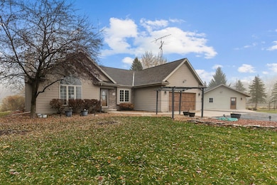 W7171 Rogersville Rd, Fond Du Lac, WI 54937 - photo 2