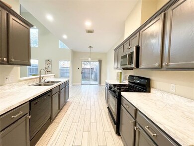 14546 Durham Chase Ln, Houston, TX 77095 - photo 6